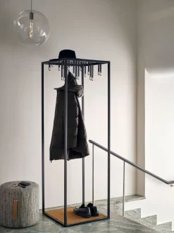 Clearance Design House Stockholm Perechero Atelje, Negro