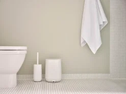 Discount Zone Denmark Portaescobillas baño Time 36 cm, White Blanco
