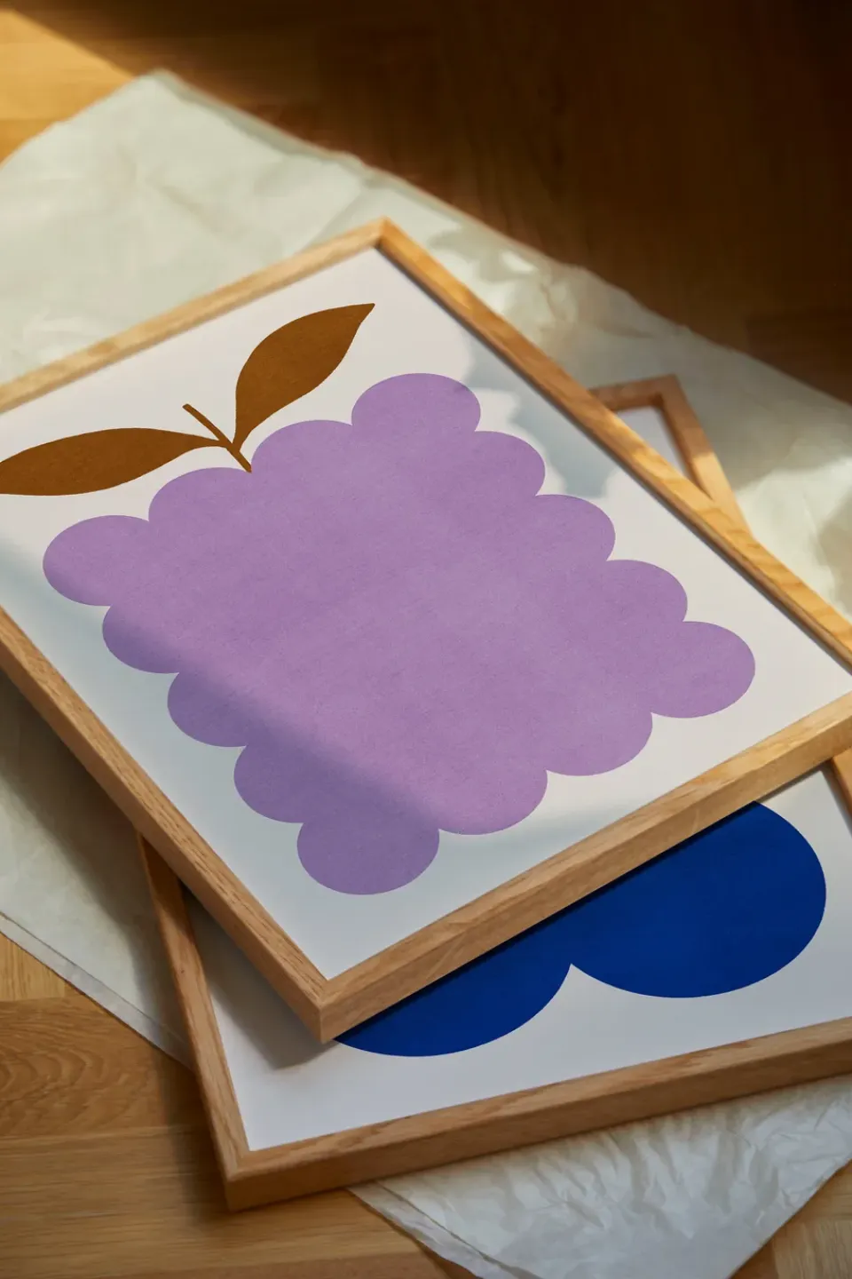 New Paper Collective Póster Lilac Berry, 30x40 cm PúrpuraMarrónBlanco