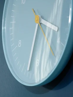 Clearance HAY Reloj de pared Wall Clock Ø26,5 cm, Blue Azul