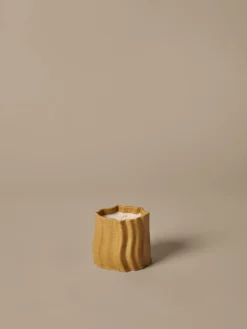 Clearance Ferm Living Vela aromática Rylith 53 h, Limón de citronela Beige