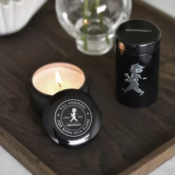 Hot Solstickan Design Vela aromática Solstickan 25 h, -madera de cedro Negro