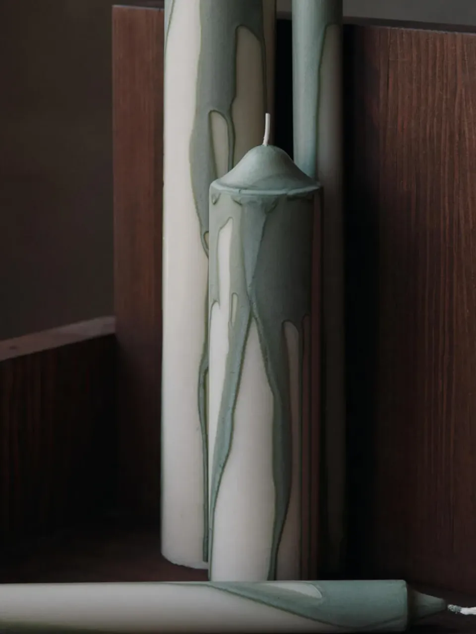 Outlet Ferm Living Vela cilíndrica Dryp, Tea Green, 20 cm Verde
