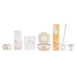 Voluspa Vela perfumada Classic Maison Blanc 60 horas, Italian Bellini Color doradoBlanco