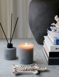 New Himla Vela perfumada Inhale 230 g, Sense of silence Gris