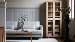 Outlet 1898 Vitrina alta Vidja, Roble pigmentado blanco Beige