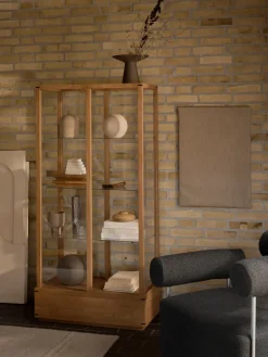 Sale Kristina Dam Studio Vitrina Japanese grande, Roble aceitado en tono cálido Beige