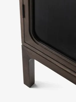 Outlet &Tradition Vitrina Trace SC88 120x192x40 cm, Dark stained oak Marrón
